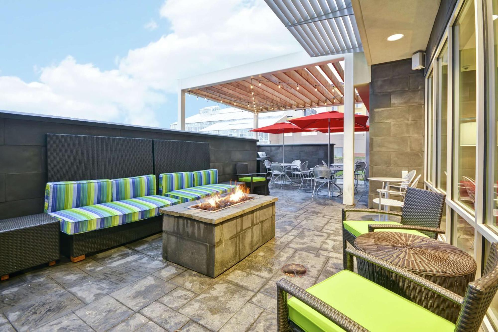 Home2 Suites By Hilton Rapid City Exterior photo